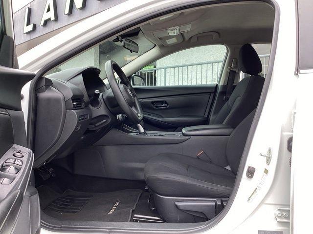 Nissan Sentra  2024