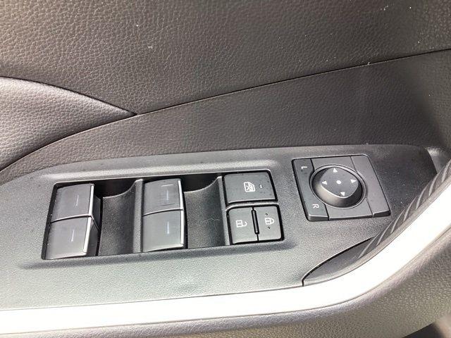 Toyota RAV4  2025
