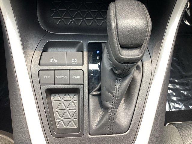 Toyota RAV4  2025