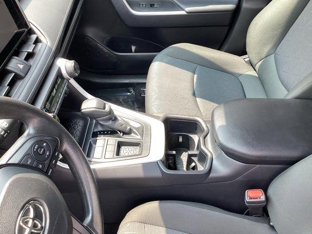 Toyota RAV4  2025