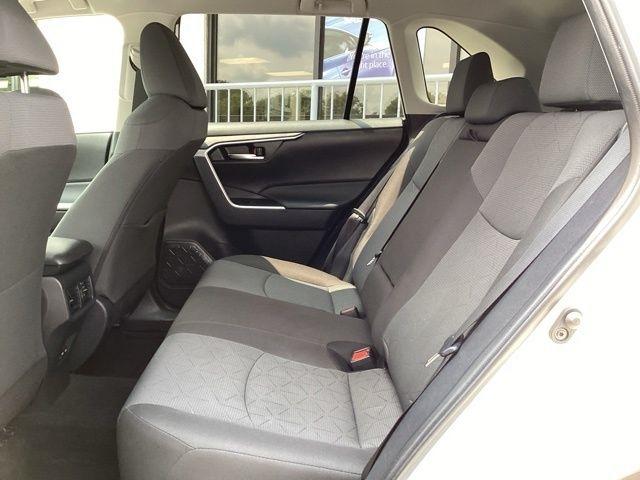 Toyota RAV4  2025