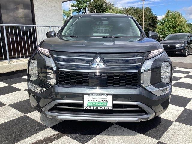 Mitsubishi Outlander  2025