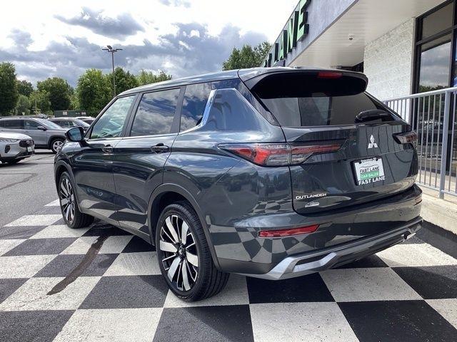Mitsubishi Outlander  2025