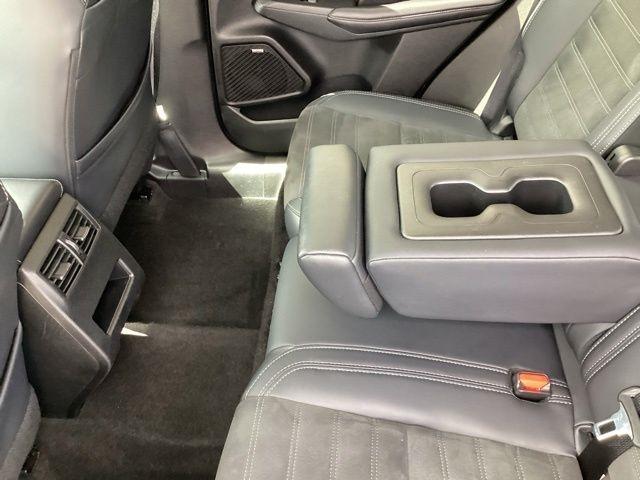 Mitsubishi Outlander  2025