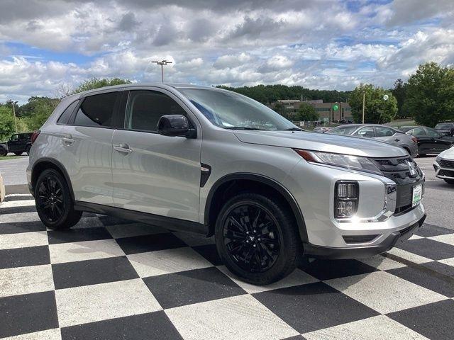 Mitsubishi Outlander Sport  2025