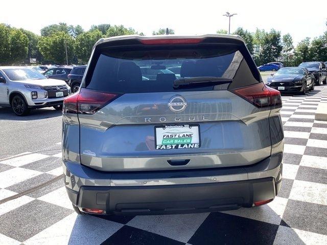 Nissan Rogue  2025