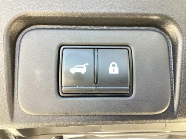 Nissan Rogue  2025