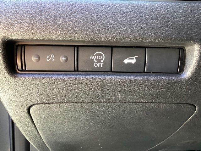 Nissan Rogue  2025