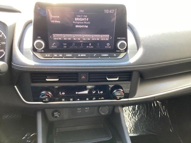 Nissan Rogue  2025