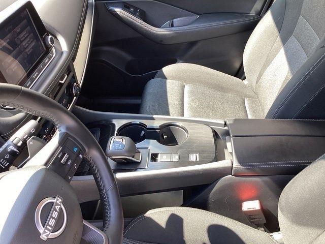 Nissan Rogue  2025