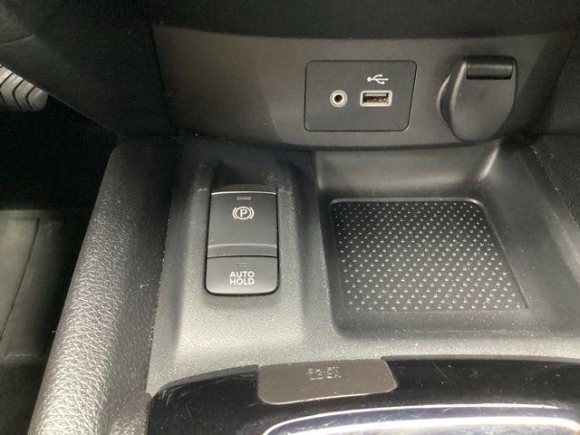 Nissan Rogue Sport  2022