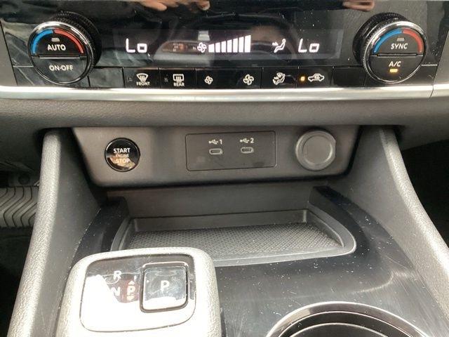 Nissan Rogue  2026