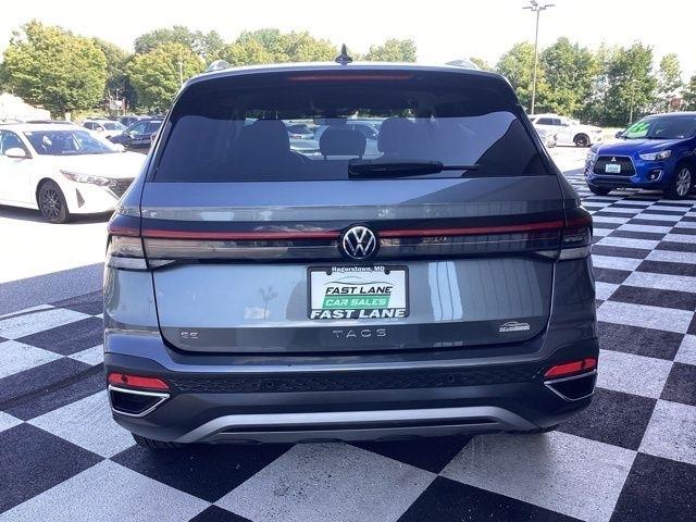 Volkswagen Taos  2025
