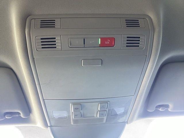 Volkswagen Taos  2025