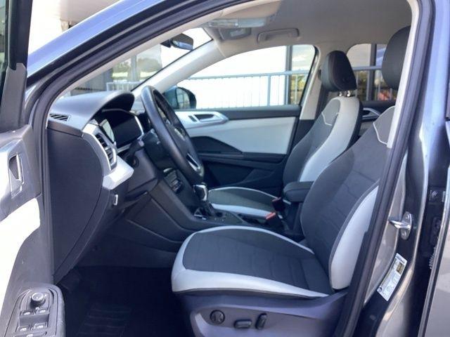 Volkswagen Taos  2025