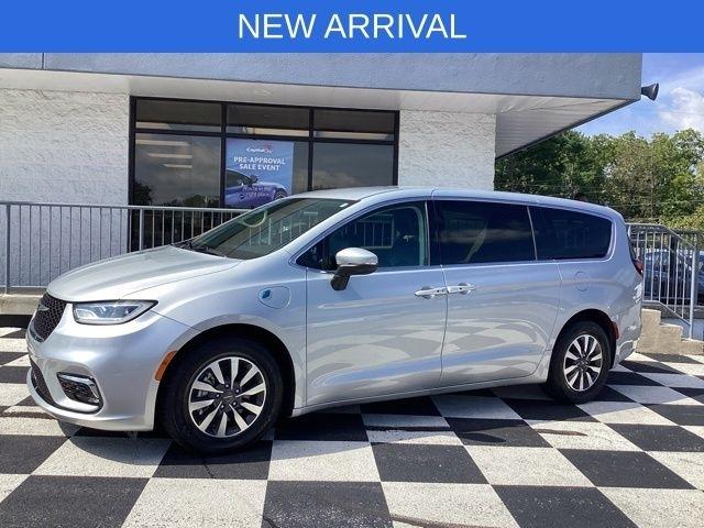 Chrysler Pacifica Hybrid  2023