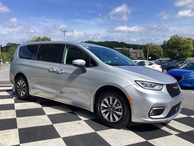 Chrysler Pacifica Hybrid  2023