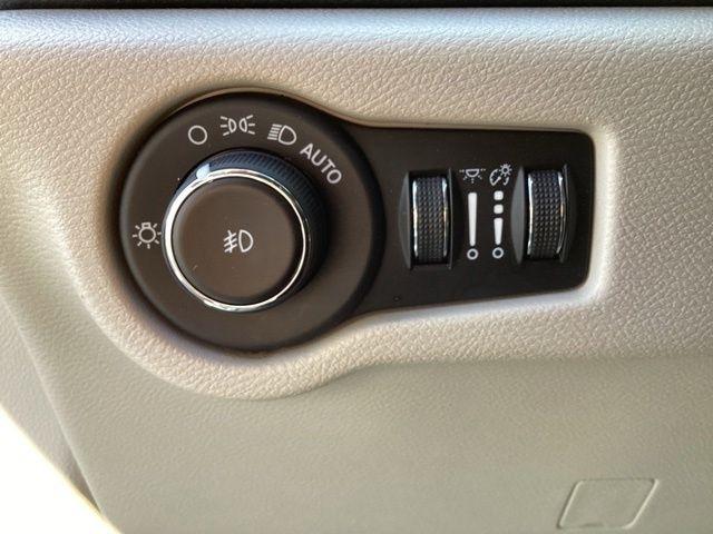 Chrysler Pacifica Hybrid  2023