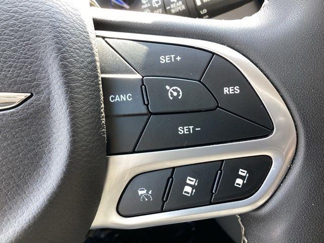 Chrysler Pacifica Hybrid  2023