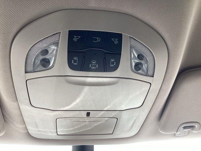 Chrysler Pacifica Hybrid  2023