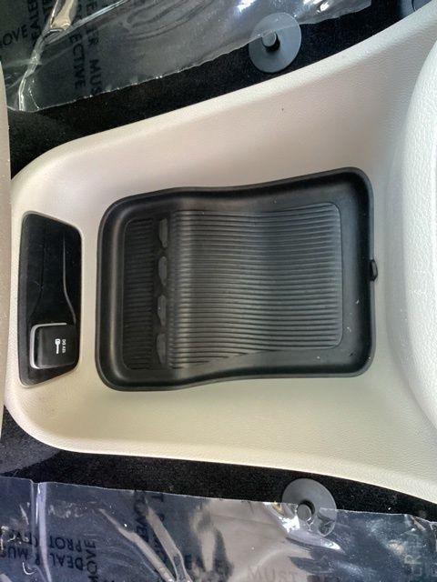 Chrysler Pacifica Hybrid  2023