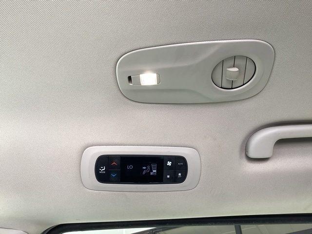 Chrysler Pacifica Hybrid  2023