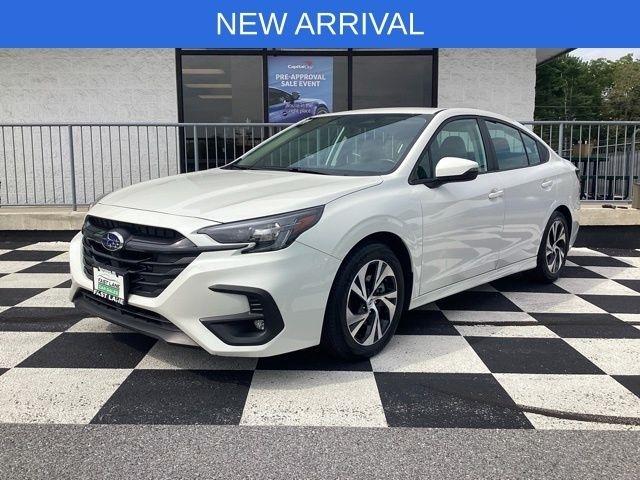 Subaru Legacy photo 2