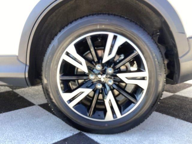 Mitsubishi Eclipse Cross  2025