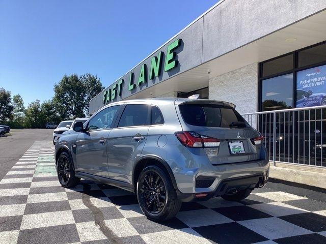 Mitsubishi Outlander Sport  2025