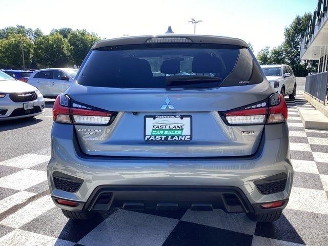 Mitsubishi Outlander Sport  2025