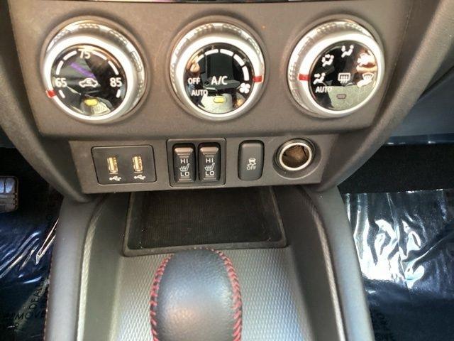 Mitsubishi Outlander Sport  2025