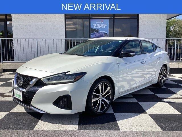 Nissan Maxima photo 2