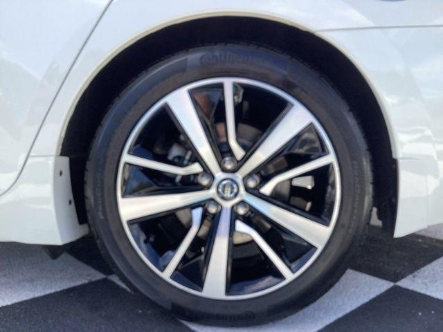 Nissan Maxima photo 10