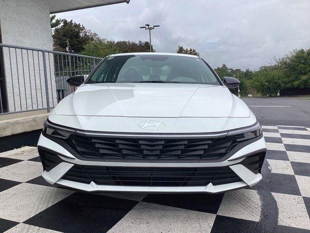 Hyundai Elantra  2026