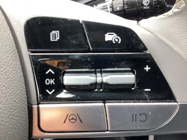 Hyundai Elantra  2026