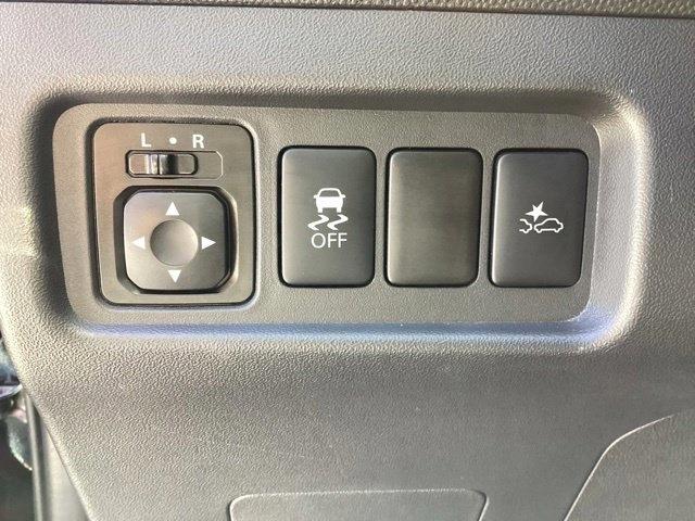 Mitsubishi Mirage photo 11
