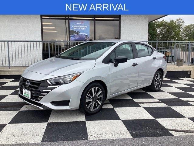 Nissan Versa  2024