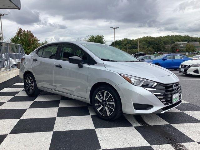 Nissan Versa  2024