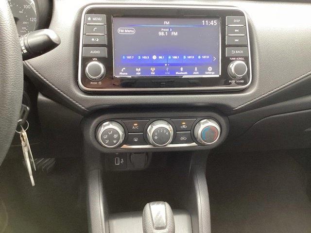 Nissan Versa  2024