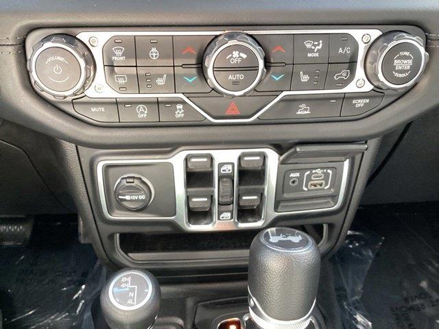 Jeep Wrangler  2025