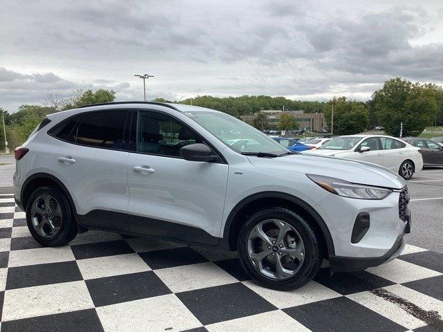 Ford Escape photo 4