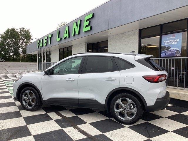 Ford Escape photo 5