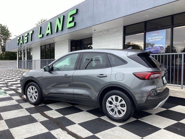 Ford Escape photo 5