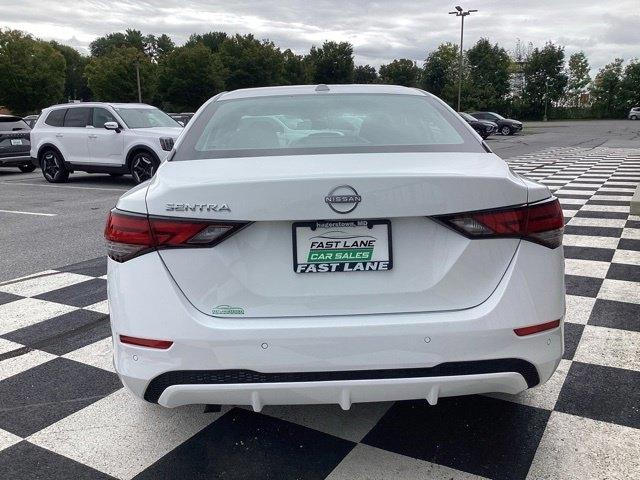 Nissan Sentra photo 8