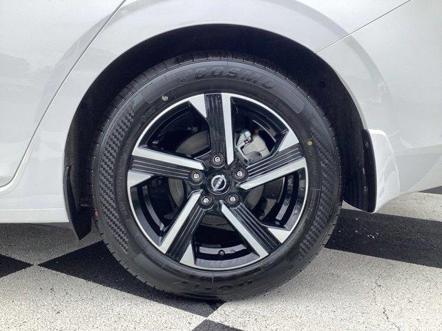 Nissan Sentra photo 9