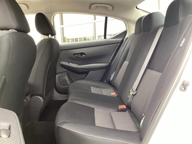 Nissan Sentra photo 25