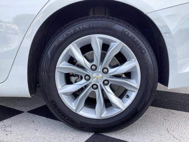 Chevrolet Malibu photo 9