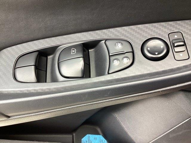 Nissan Sentra photo 11