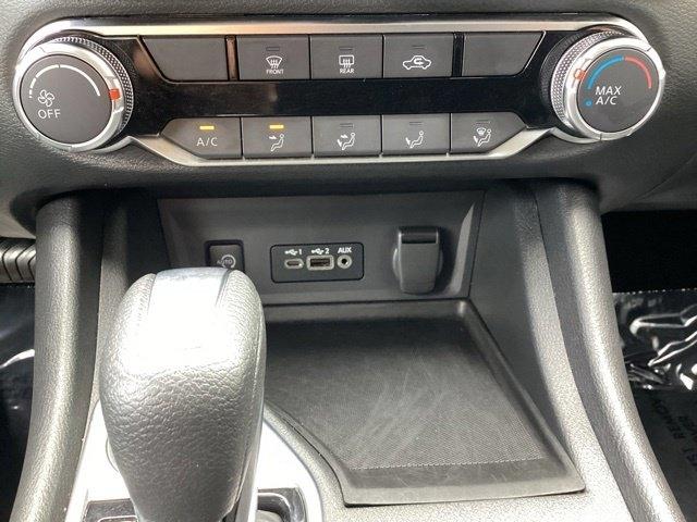 Nissan Sentra photo 19