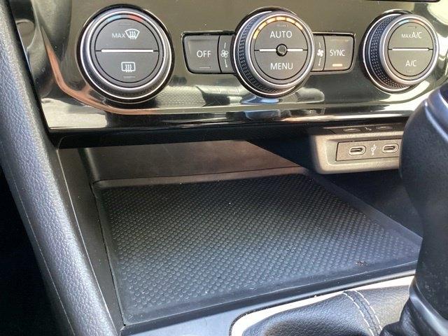 Volkswagen Jetta  2024